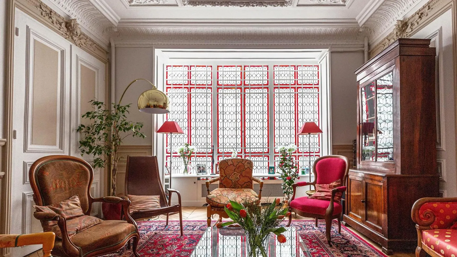 Veeve - Classical Features In The 9th Appartement Paris